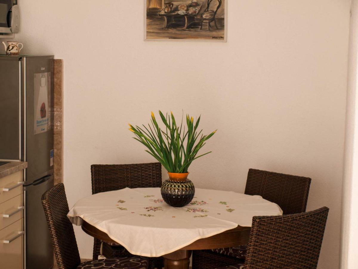 House Nataniel In Omis Near Sea Apartment Exterior foto