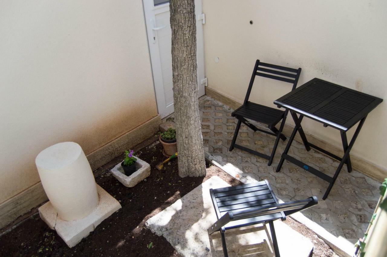 House Nataniel In Omis Near Sea Apartment Exterior foto